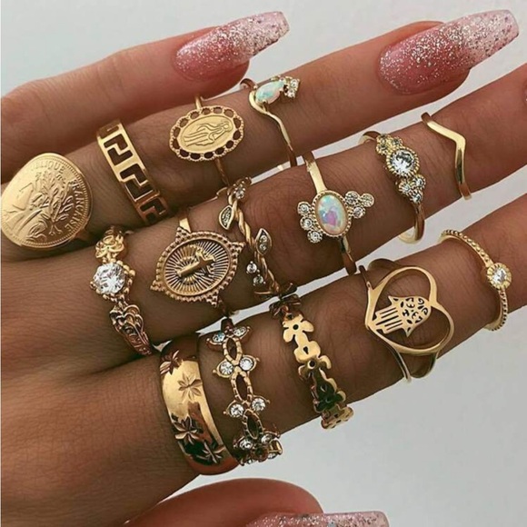 15pcs Vintage Ring Set, Including Cross, Floral, Palm Pattern Rings - Picture 1 of 3